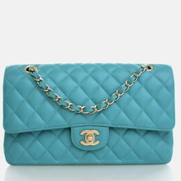Chanel: Голубая сумка 