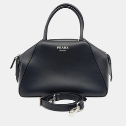 Prada: Чёрная сумка-шоппер 