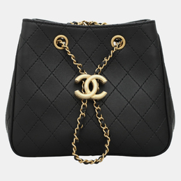 Chanel: Чёрная сумка 