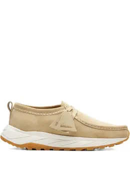 Clarks Originals: Светлые кроссовки 