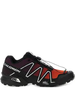 Salomon: Чёрные кроссовки 