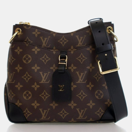 Louis Vuitton: Чёрная сумка 