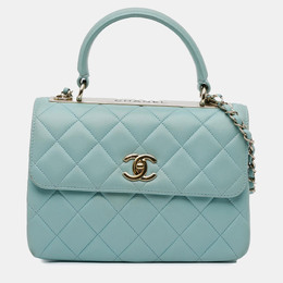 Chanel: Голубая сумка 
