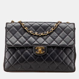 Chanel: Чёрная сумка 