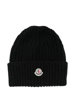 Moncler: Чёрная шапка 
