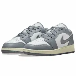 NIKE: Серые кроссовки  Air Jordan