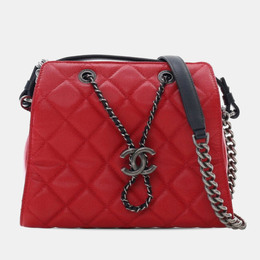 Chanel: Чёрная сумка 