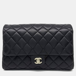 Chanel: Чёрная сумка 