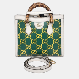 Gucci: Зелёная сумка-шоппер  Bamboo