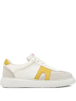 Camper: Бежевые кроссовки  Runner K21