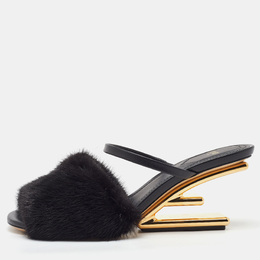 Fendi: Чёрные сандалии  First