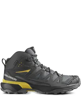 Salomon: Чёрные ботинки 