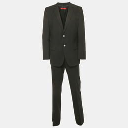 Hugo Boss: Чёрный костюм 