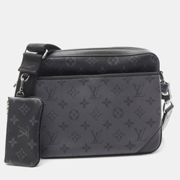 Louis Vuitton: Чёрная сумка 