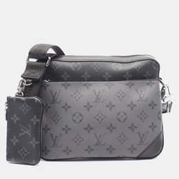 Louis Vuitton: Чёрная сумка 