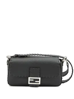 FENDI: Сумка  Baguette