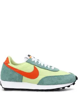 Nike: Светлые кроссовки  Daybreak