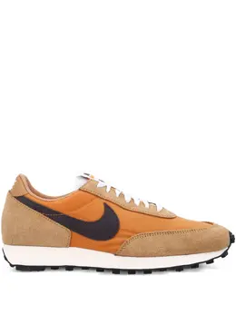 Nike: Коричневые кроссовки  Daybreak