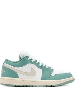 Nike: Светлые кроссовки  Air Jordan