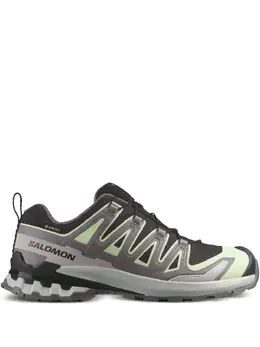 Salomon: Чёрные кроссовки 