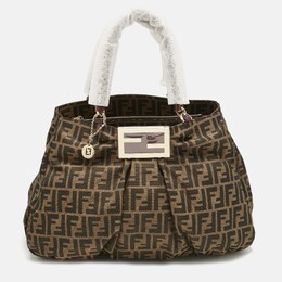 Fendi: Фиолетовая сумка  Zucca