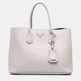 Prada: Белая сумка 