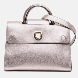 Dior: Розовая сумка 