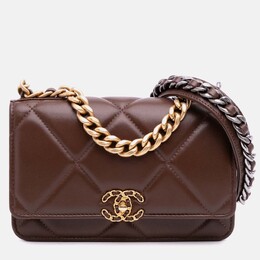 Chanel: Коричневый кошелёк 