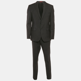 Hugo Boss: Чёрный костюм 