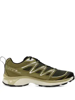 Salomon: Зелёные кроссовки 