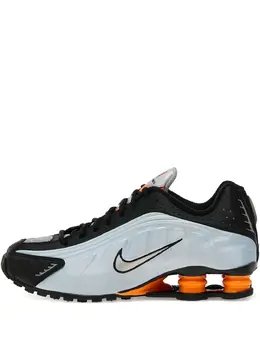 Nike: Светлые кроссовки  Shox R4