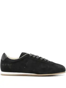 Common Projects: Чёрные кроссовки 
