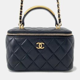 Chanel: Чёрная сумка 
