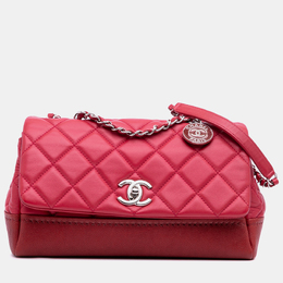 Chanel: Красная сумка 
