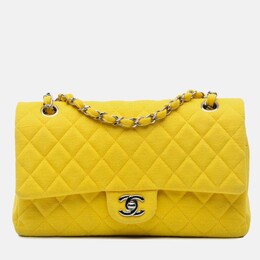 Chanel: Серебристая сумка 
