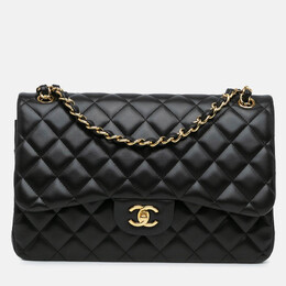 Chanel: Чёрная сумка 