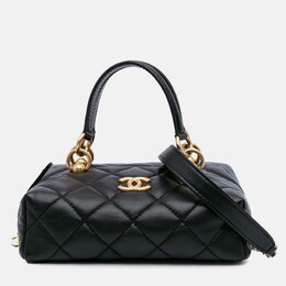 Chanel: Чёрная сумка 
