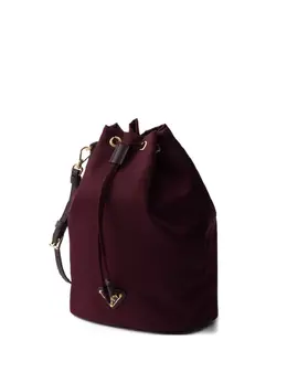 Prada: Бордовая сумка 