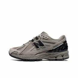 New Balance: Чёрные кроссовки  1906R
