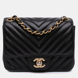 Chanel: Чёрная сумка 