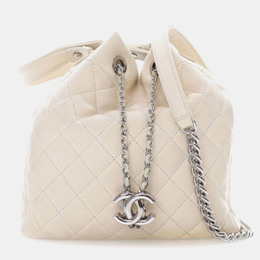 Chanel: Белая сумка 