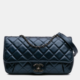 Chanel: Голубая сумка 