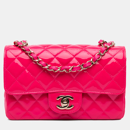 Chanel: Розовая сумка 