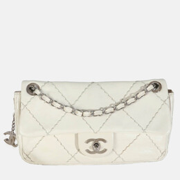 Chanel: Белая сумка 
