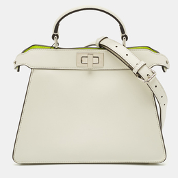 Fendi: Белая сумка на руку  Peekaboo ISeeU