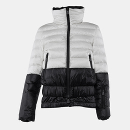Moncler: Чёрная куртка 