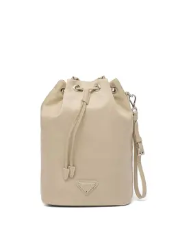 Prada: Бежевый клатч 