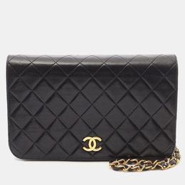 Chanel: Чёрная сумка 