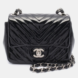 Chanel: Чёрная сумка 
