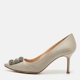 Manolo Blahnik: Туфли  Hangisi